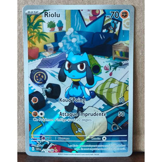 Carte Pokémon Riolu 215/198 Illustration Rare Écarlate et Violet, recto de l'exemplaire vendu